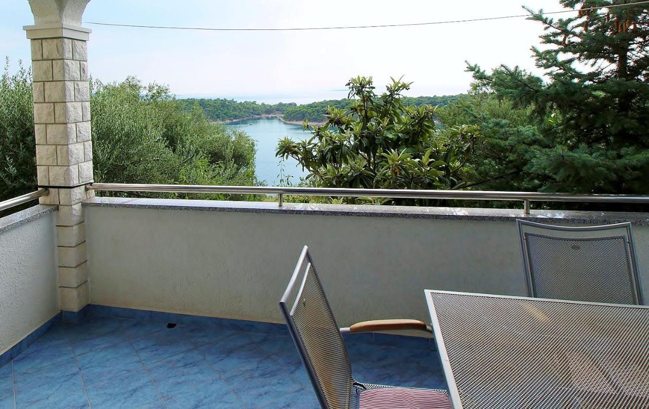 Apartments Eufemija Раб Экстерьер фото